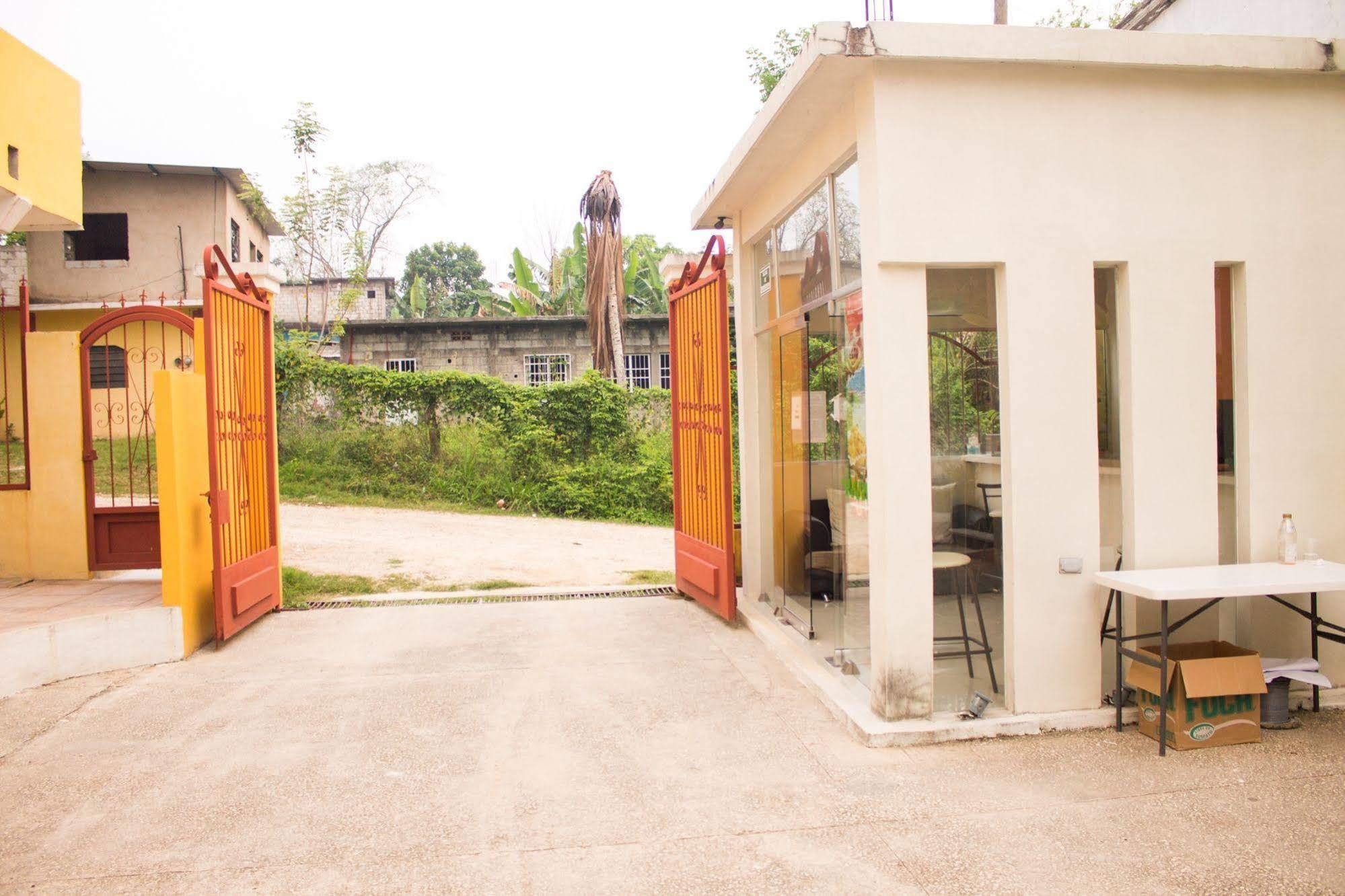 Rosvel Hotel Palenque Exterior photo